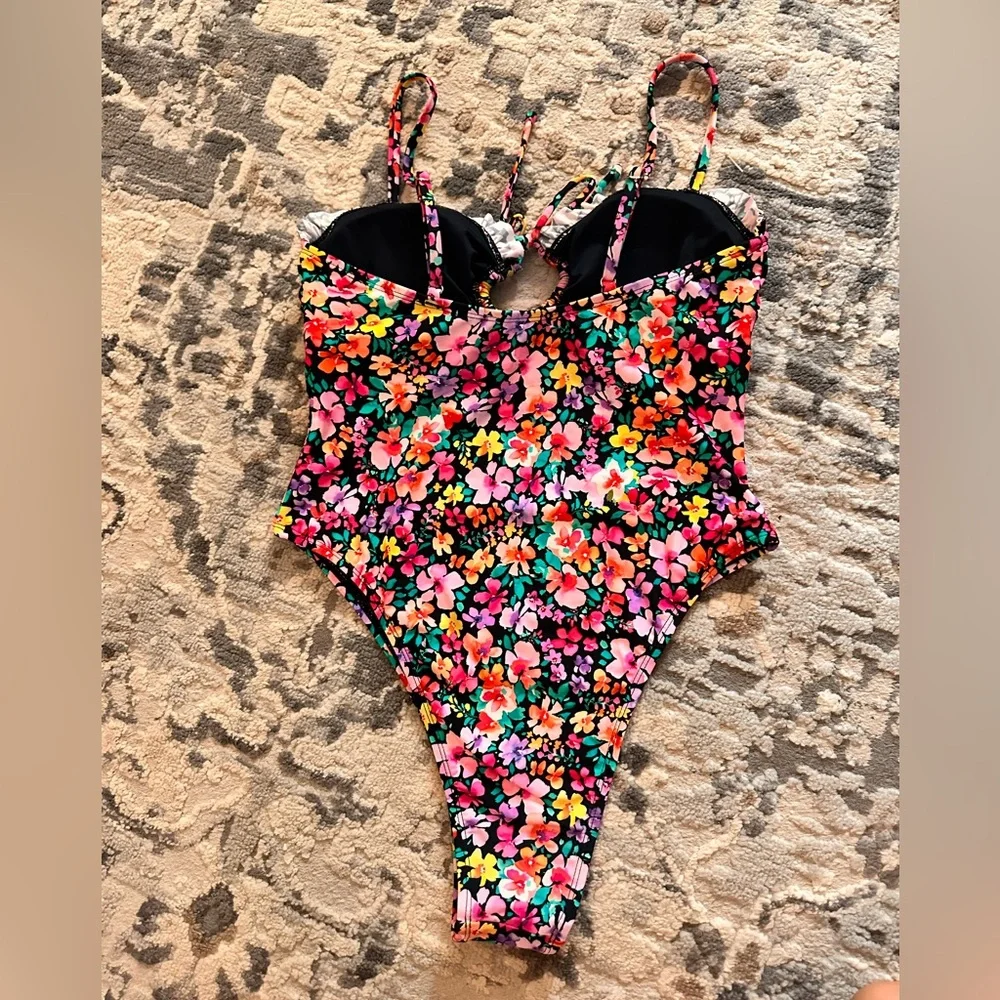 CUPSHE Floral Romance Sweetheart One-Piece NWT - Picture 9 of 15